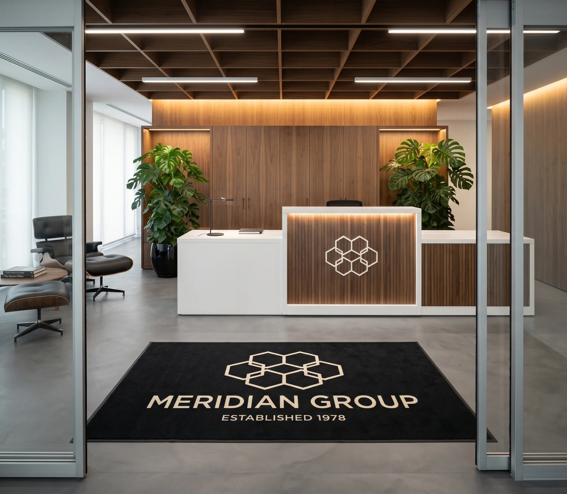 Alfombra personalizada para corporativo — recepción de Meridian Group