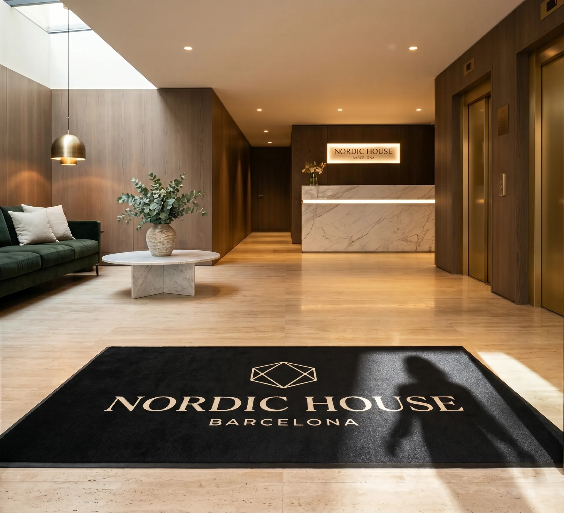 Alfombra personalizada para hostelería — entrada del hotel Nordic House Barcelona